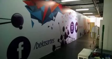 Tapume Maderite Lonado Para Faculdade Belas Artes